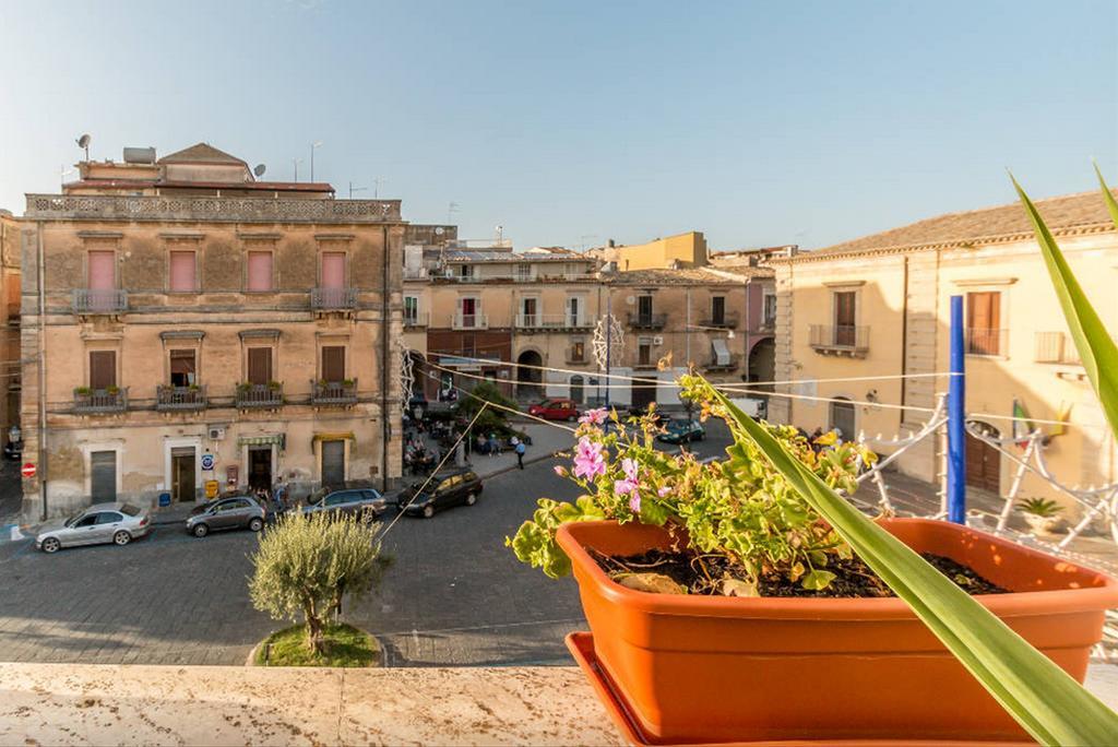 Hotel Experience Il Paesino Licodia Eubea Exterior foto