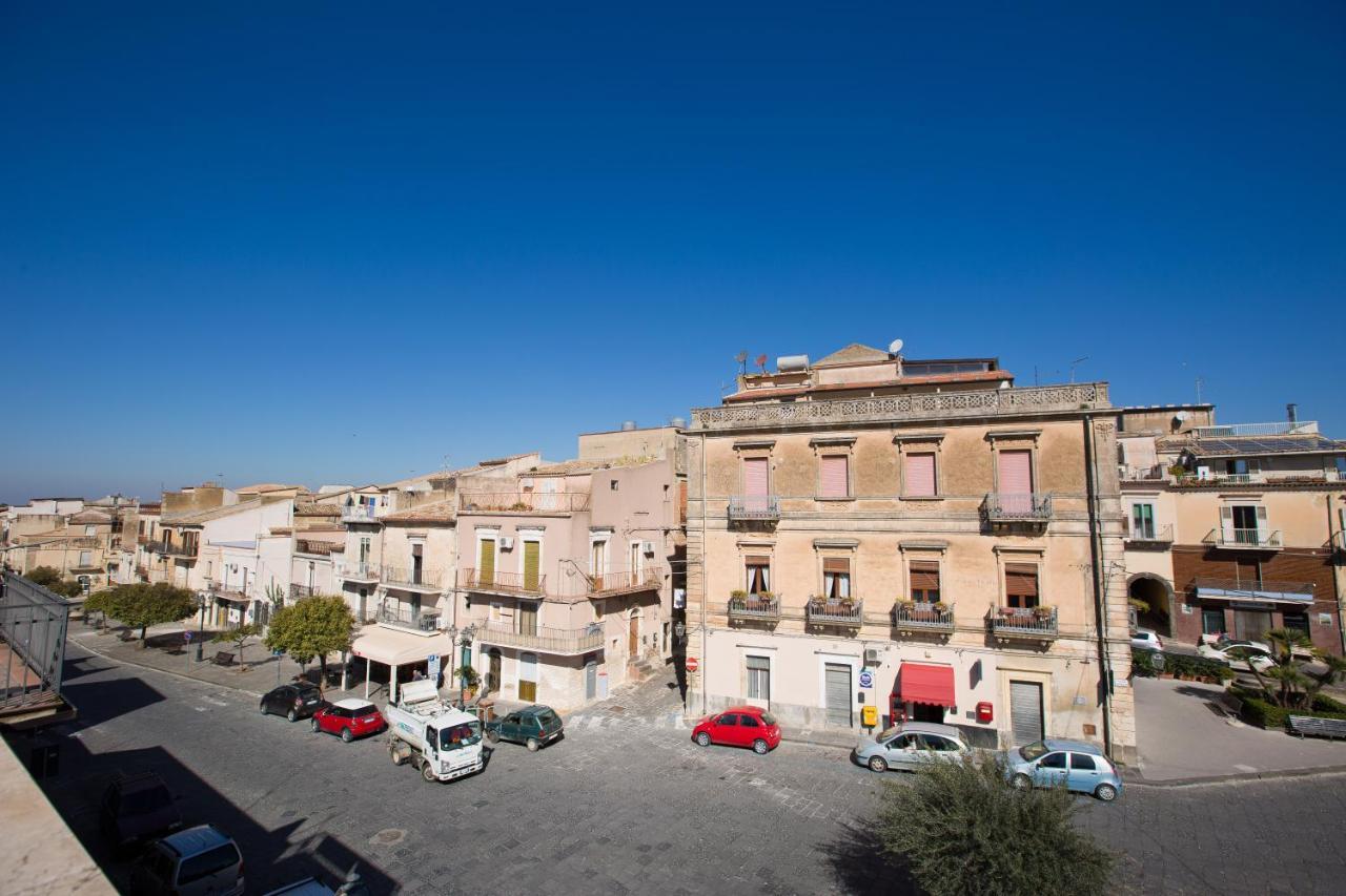 Hotel Experience Il Paesino Licodia Eubea Exterior foto